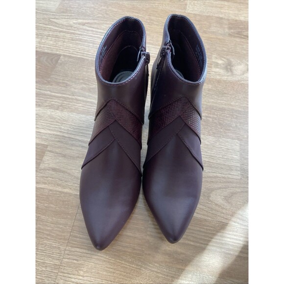 Easy Street Falcon Women's Ankle Boots Size 7.5 Red Burgundy Dress Booties - Picture 7 of 16